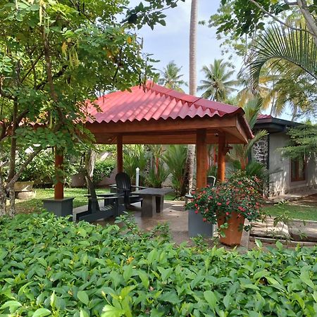 Avalon Village Resort Induruwa Extérieur photo