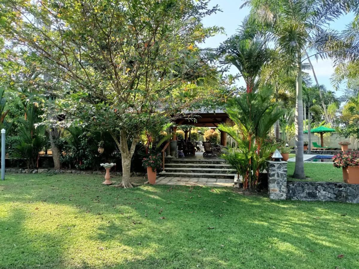 Avalon Village Resort Induruwa Extérieur photo