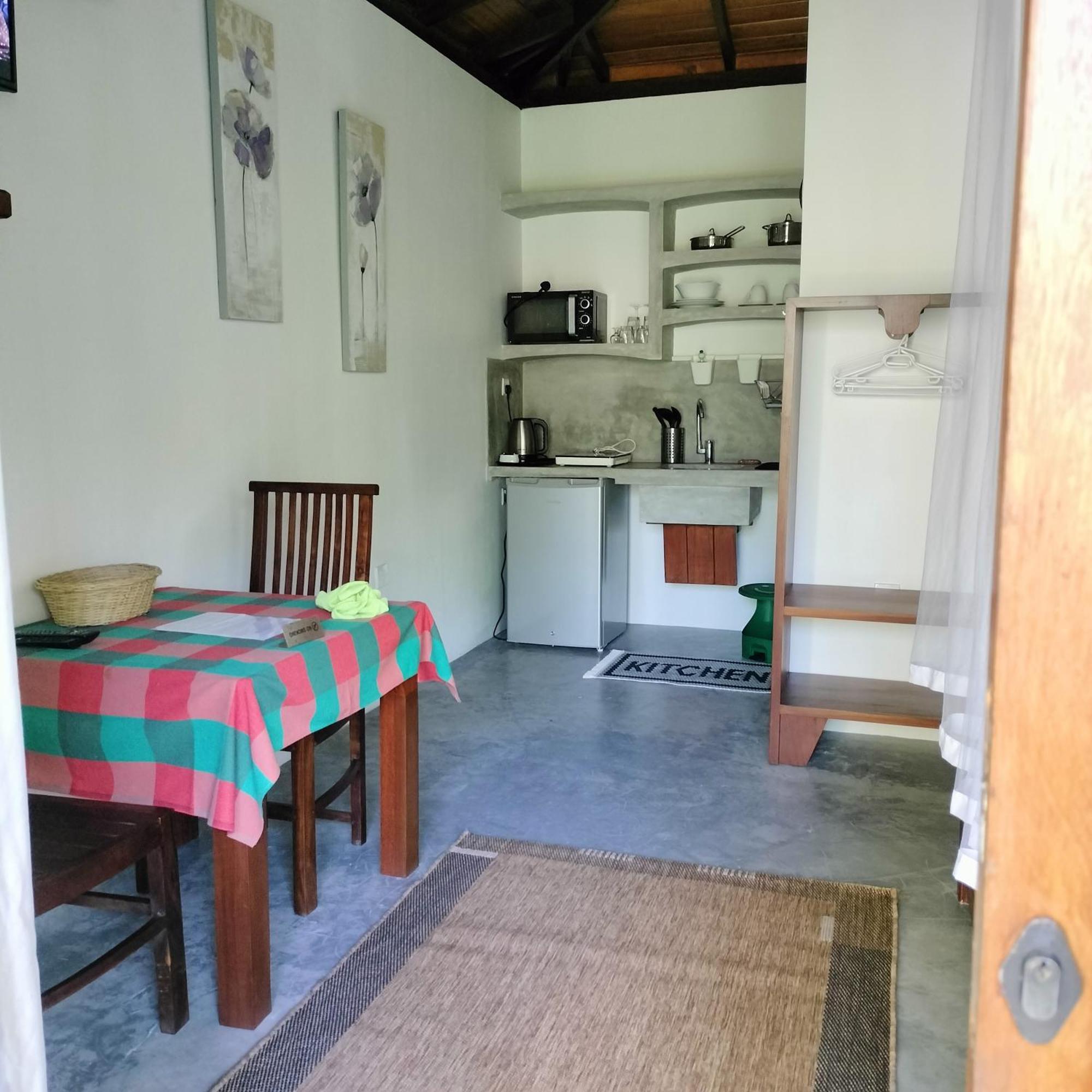 Avalon Village Resort Induruwa Extérieur photo