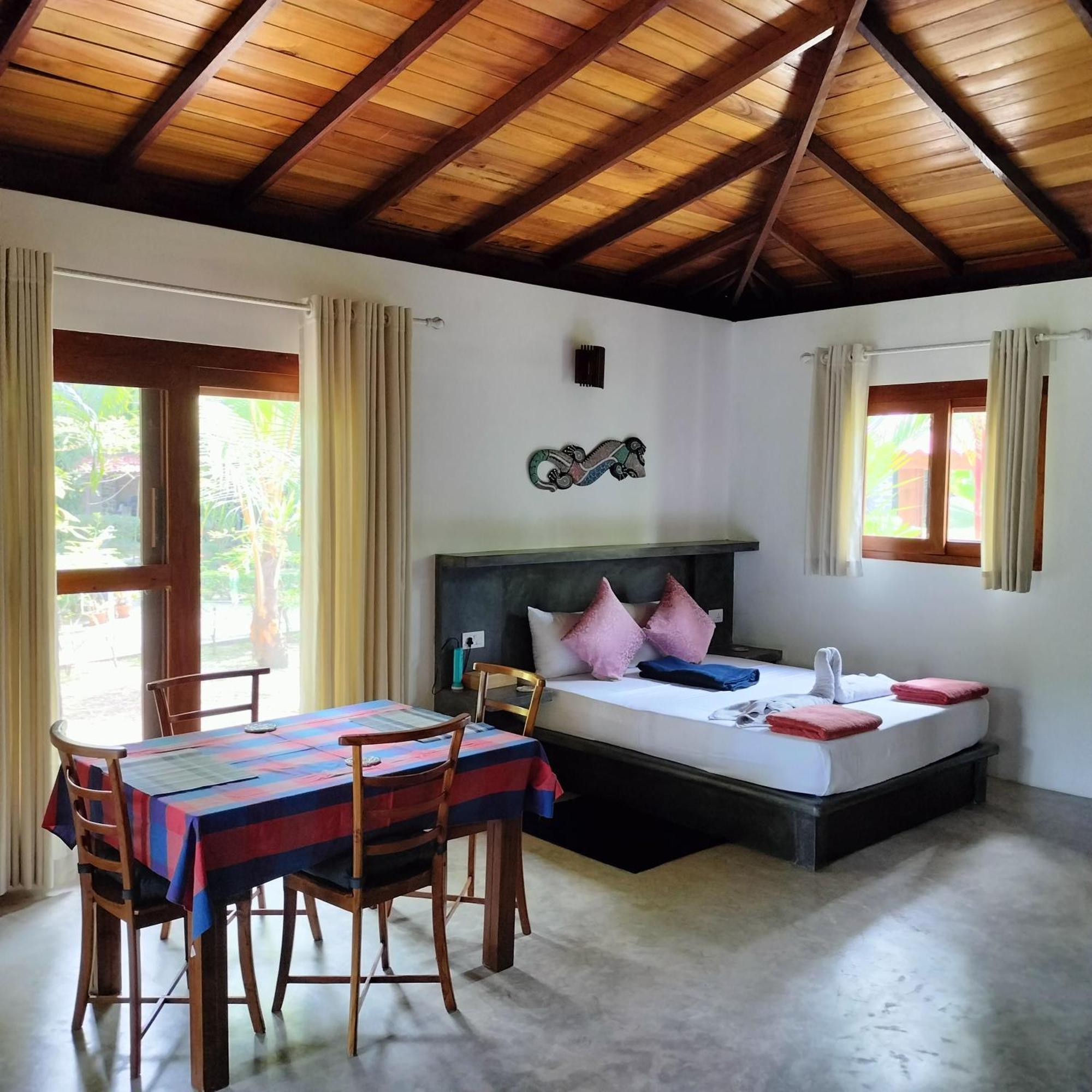 Avalon Village Resort Induruwa Extérieur photo