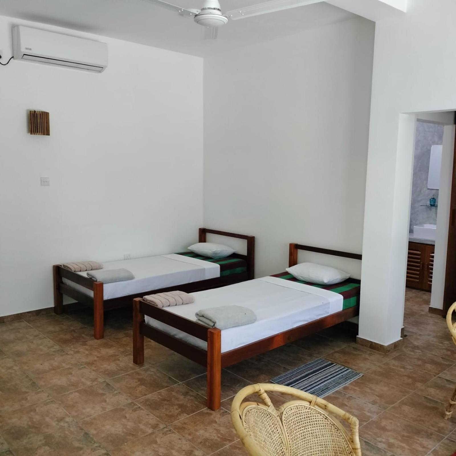 Avalon Village Resort Induruwa Extérieur photo